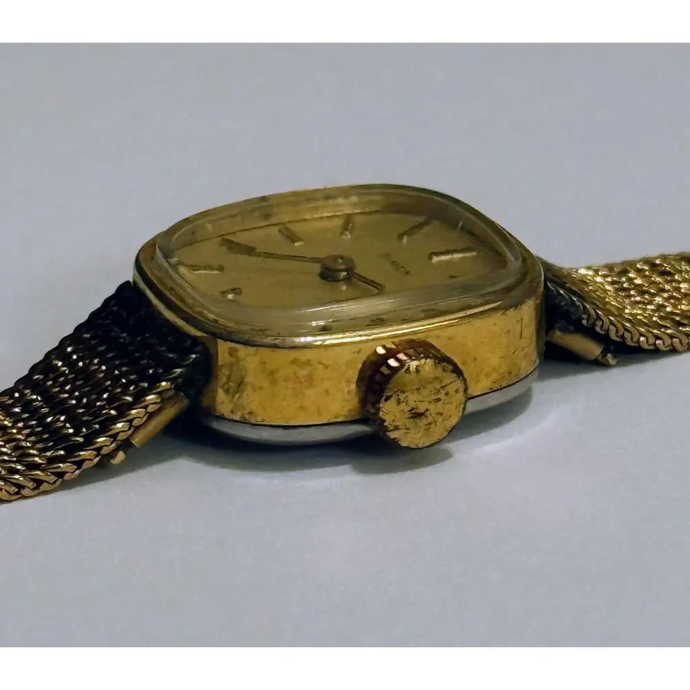 Vintage Timex Ladies Watch Running Gold Tone Mesh Bracelet Manual Wind